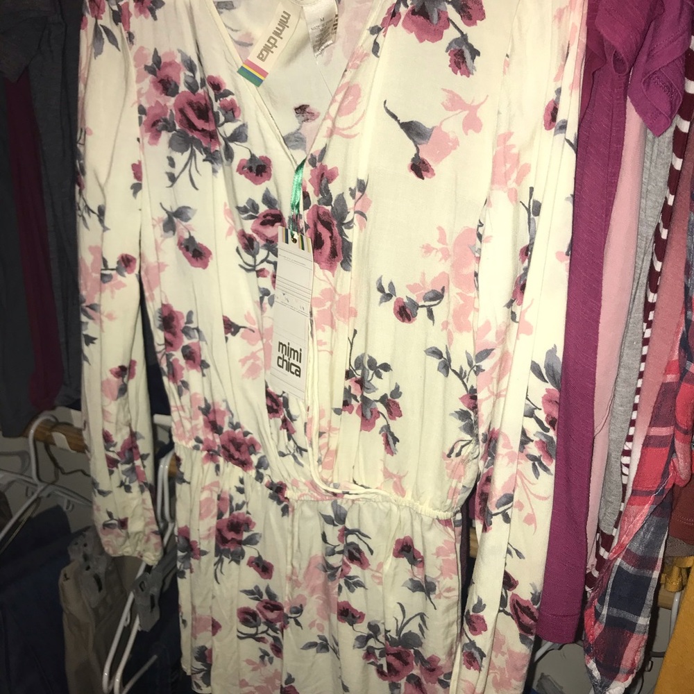 4 rompers - Picture 4 of 5
